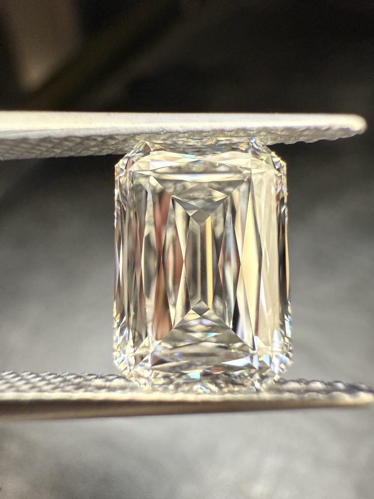 Crisscut: 3.13 E VVS2