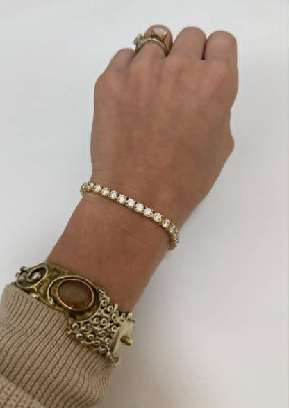 Tennis Bracelet - 10.85ctw