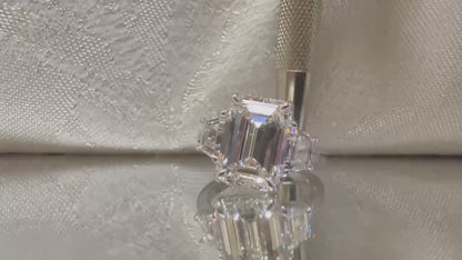 Emerald 3 Stone Ring: 4.92 F VS1 14kw