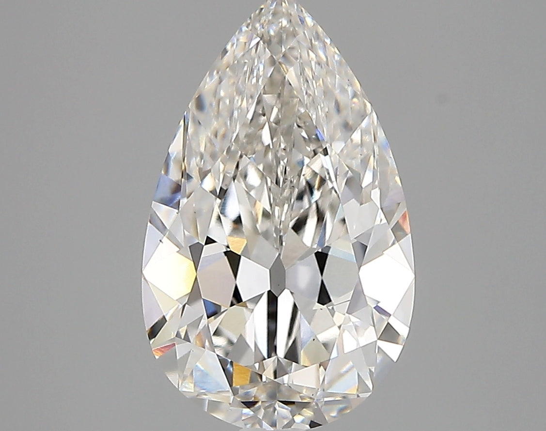 Antique Pear: 3.20 F VS1