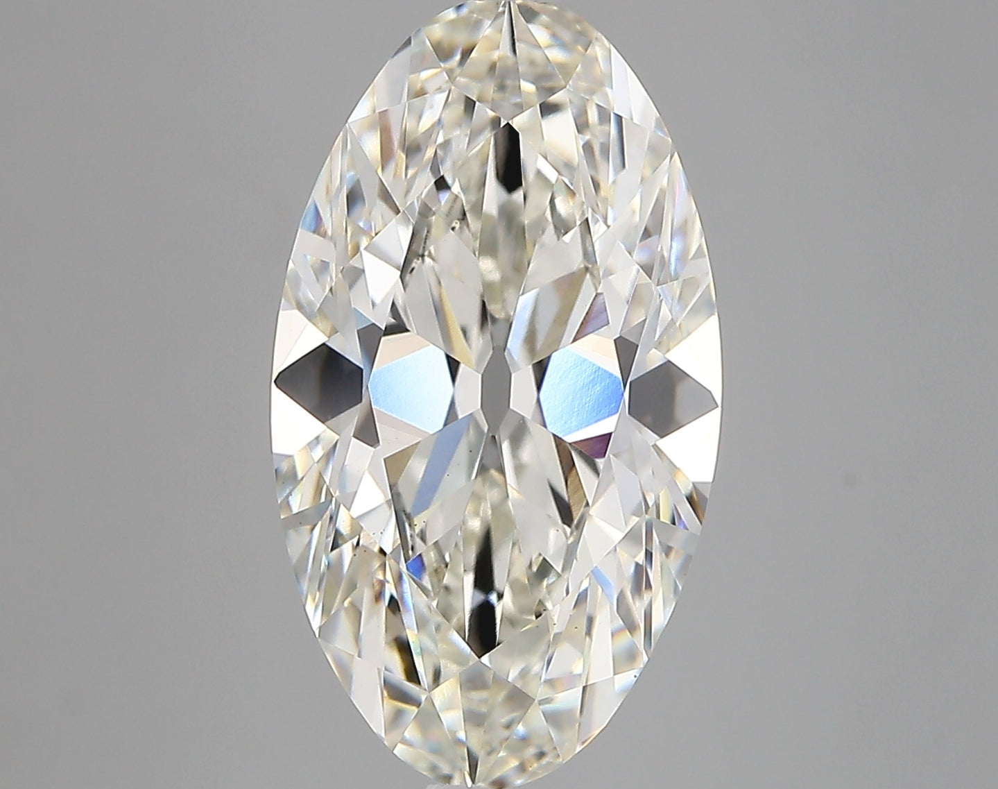 Antique Oval (moval): 5.54 G VS1